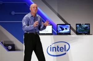 Sean Maloney, Intel\'s Executive VP, at Computex 2008